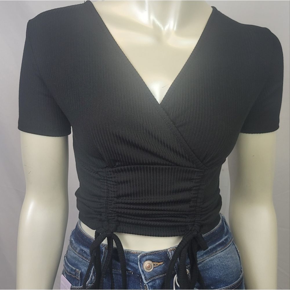 Ruched Crop Top - Picture 2 of 3